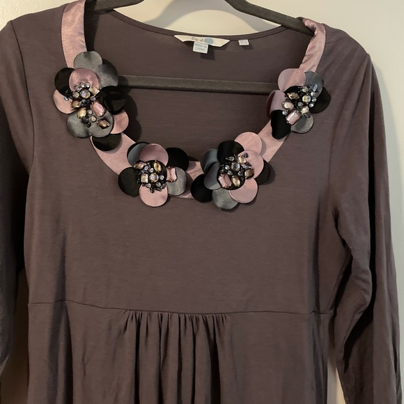 Boden Lilac Dress w/ Embellished Neckline sz 10 - Picture 4 of 6